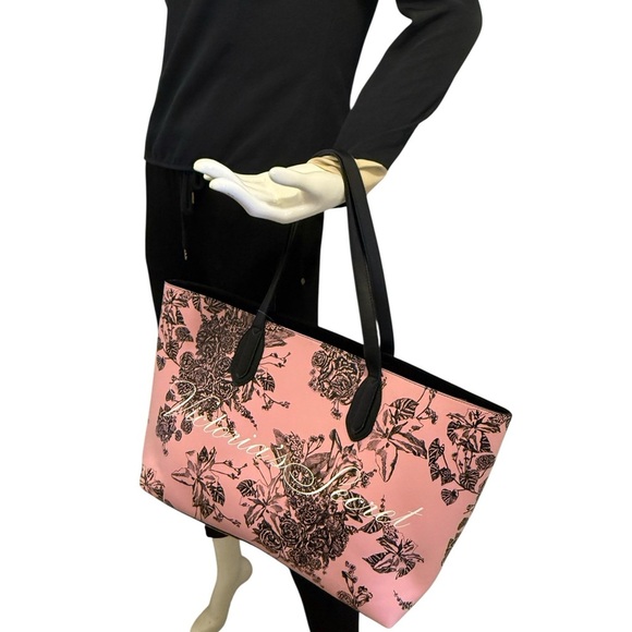 Victoria's Secret Floral Logo Tote Pink Floral Tote Bag. In new conditions - Picture 11 of 15